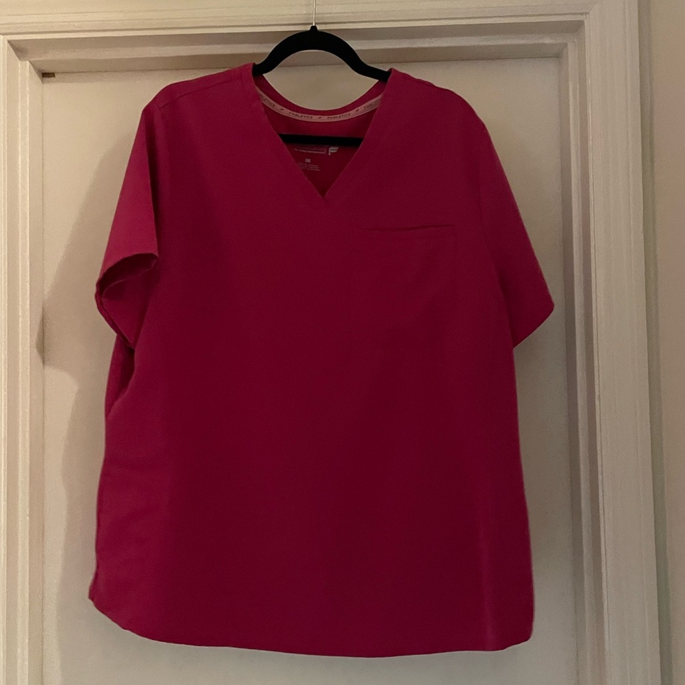 Fabletics Vital Scrub Top